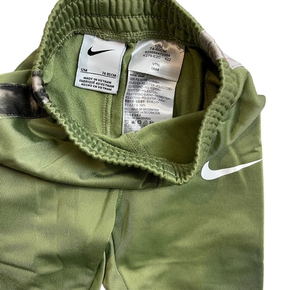 Nike Green Camo Tracksuit 12mo - Picture 3 of 4